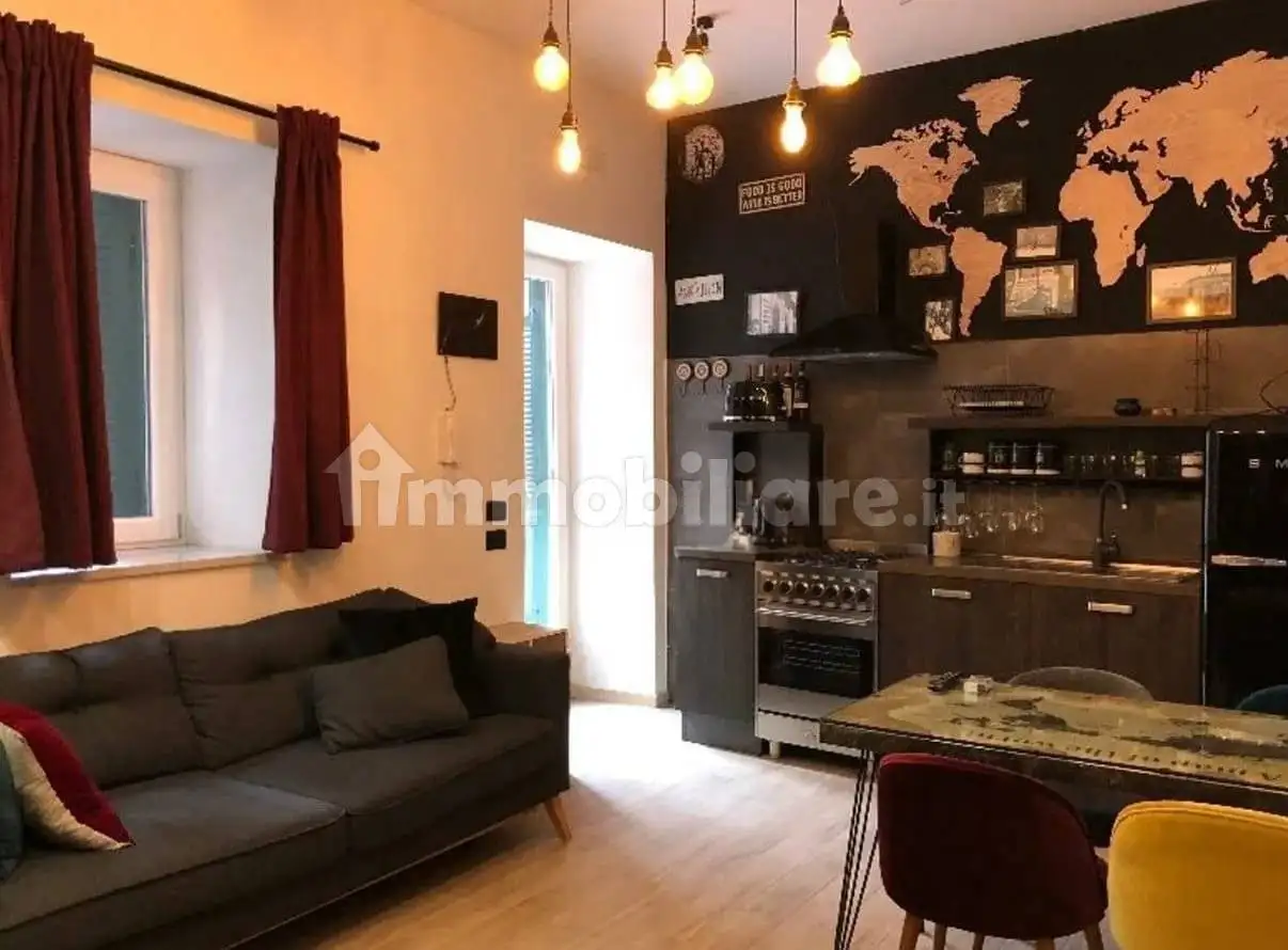 Appartamento in affitto a Napoli