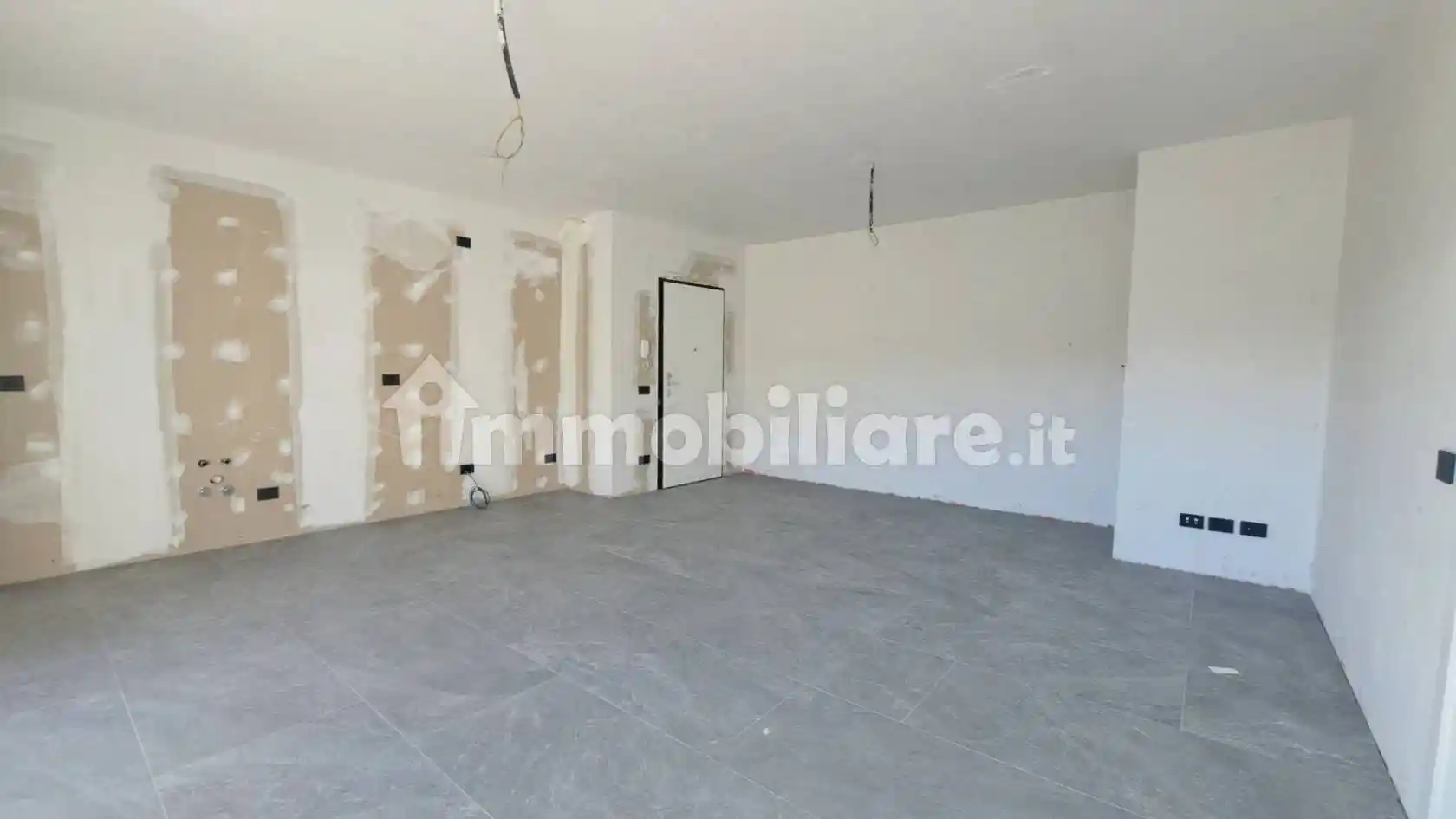 Trilocale via Brughiere, Beregazzo con Figliaro - foto 4