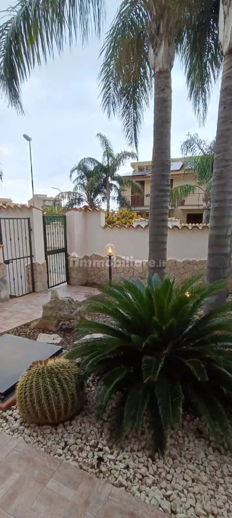 Villa a schiera via Enrico Peralta, Centro, Cinisi - foto 5