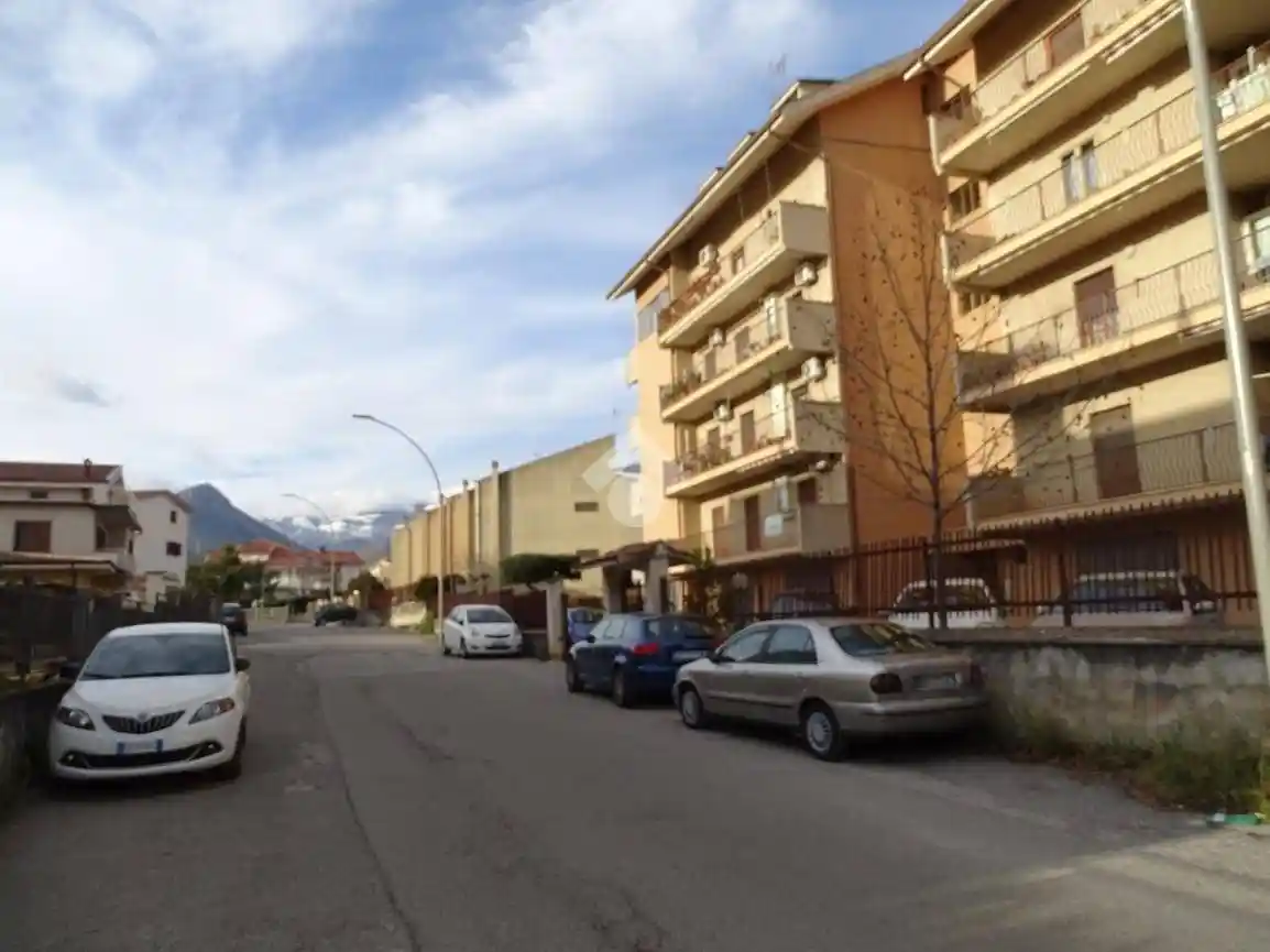 Trilocale via delle bouganville 11, Centro, Castrovillari - foto 3