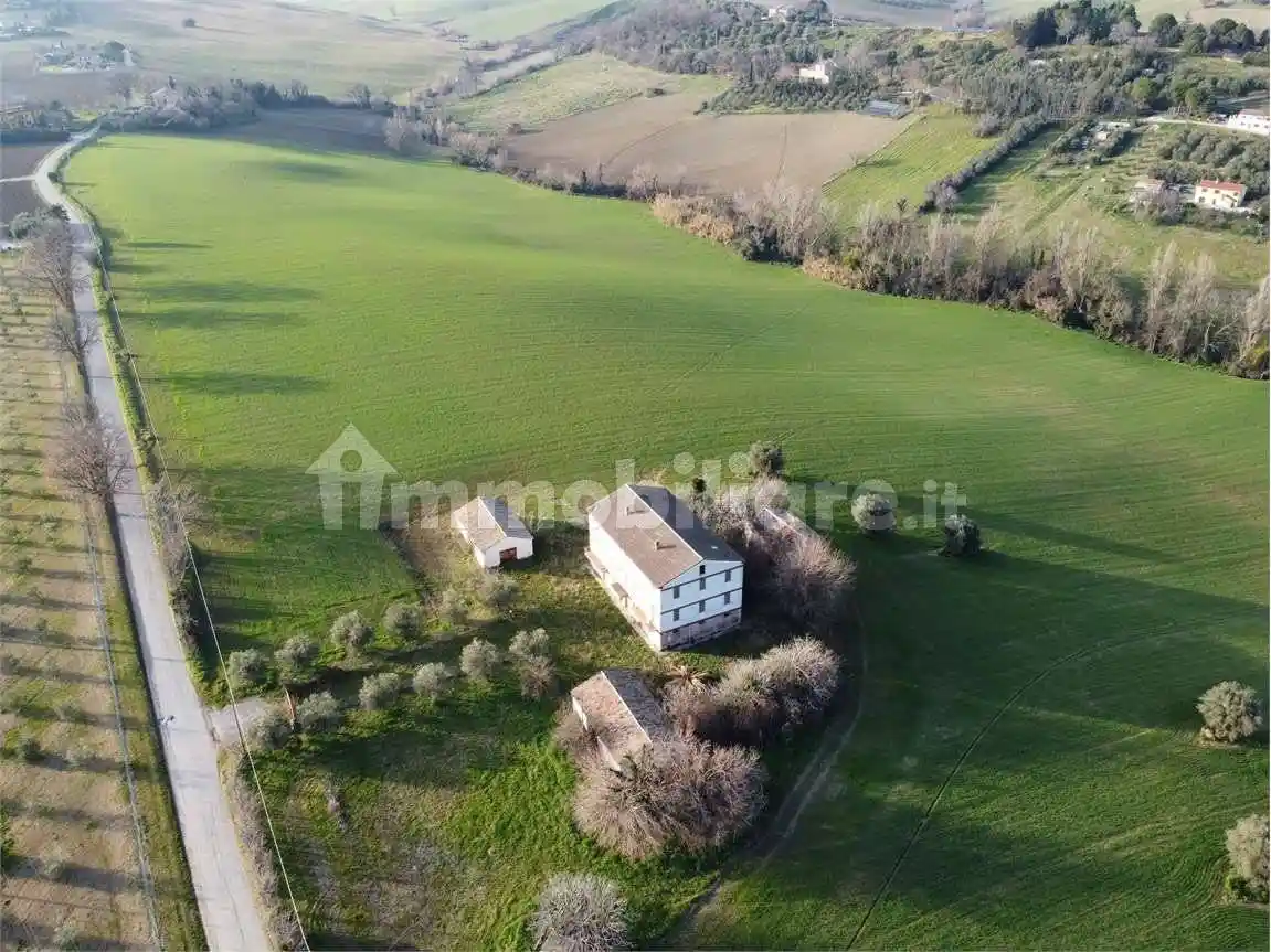 Rustico via Monte Cappone , 1, Tabano - Montecappone, Jesi - foto 4