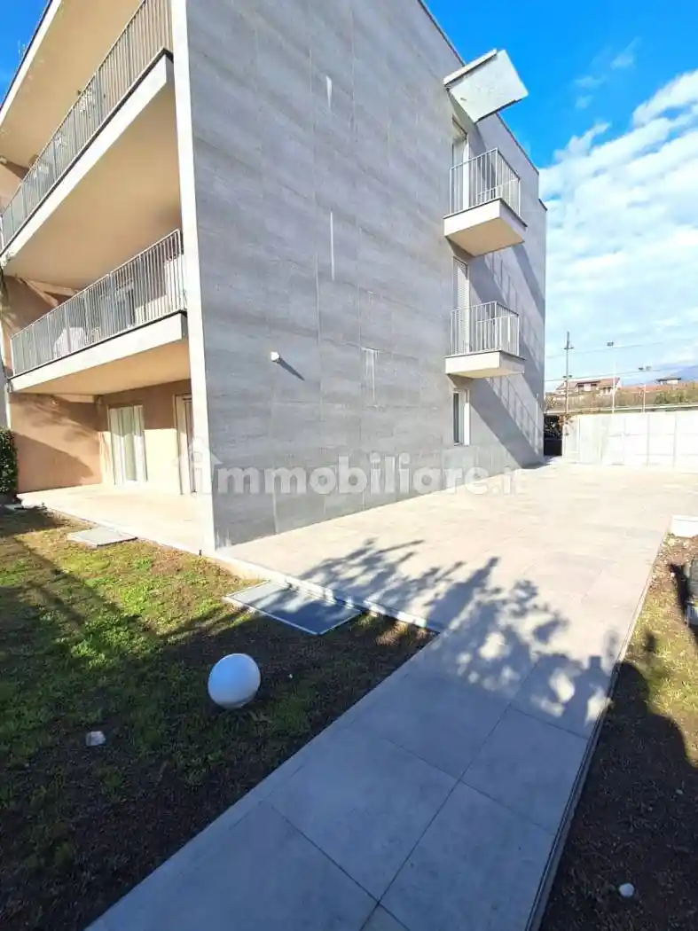 Trilocale nuovo, piano terra, Centro, Nola - foto 4