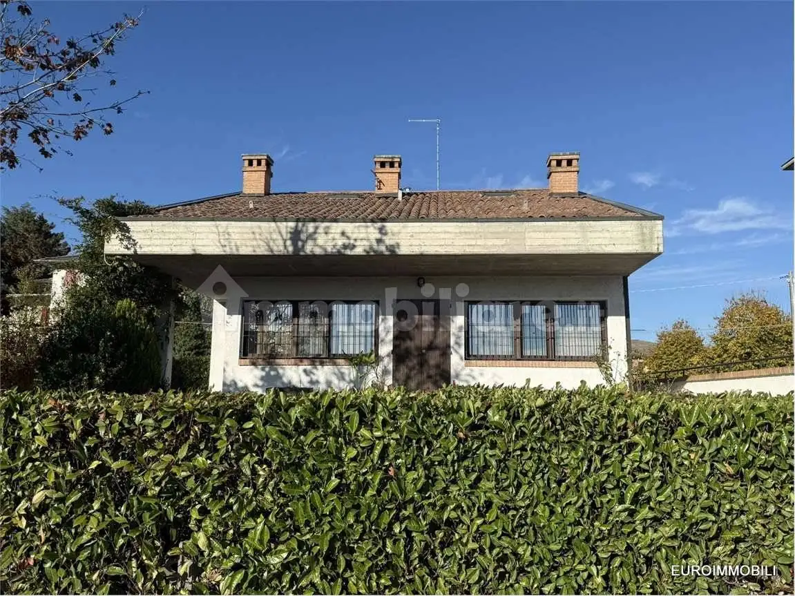 Villa in vendita a Montechiarugolo