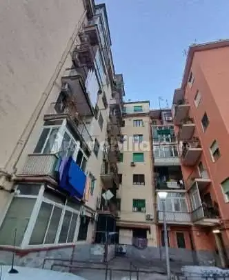 Appartamento in vendita a Napoli