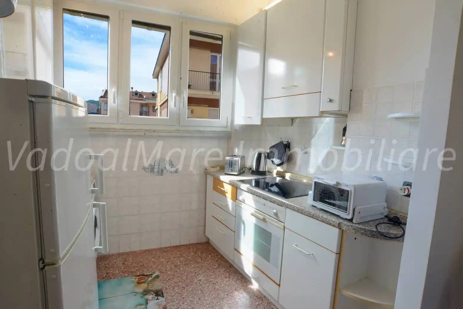 Bilocale via Carissimo e Crotti 3, Oltreletimbro, Santa Rita, Savona - foto 2