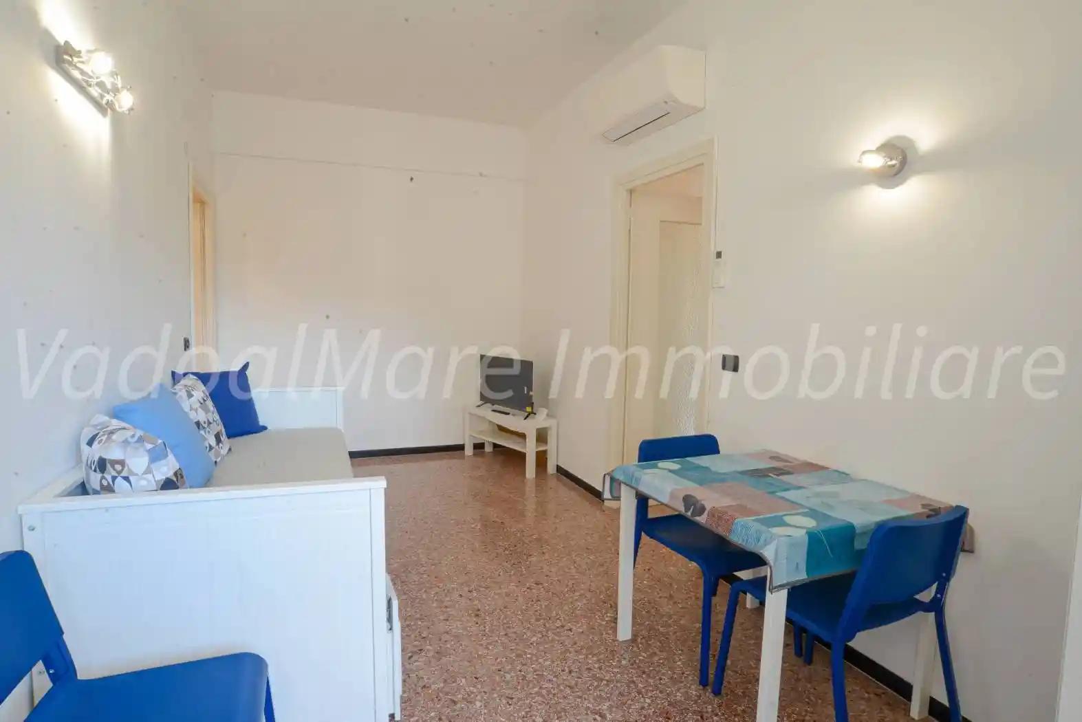 Bilocale via Carissimo e Crotti 3, Oltreletimbro, Santa Rita, Savona - foto 4