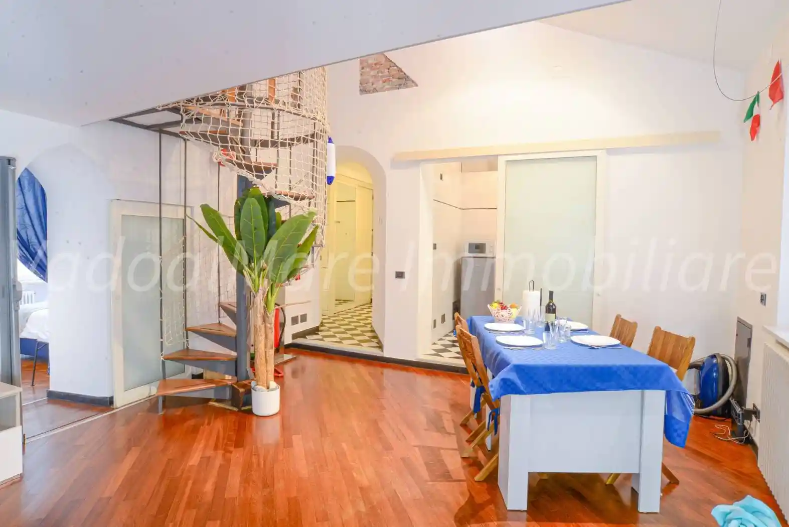 Trilocale via Pia 18, Centro Storico, Savona - foto 4