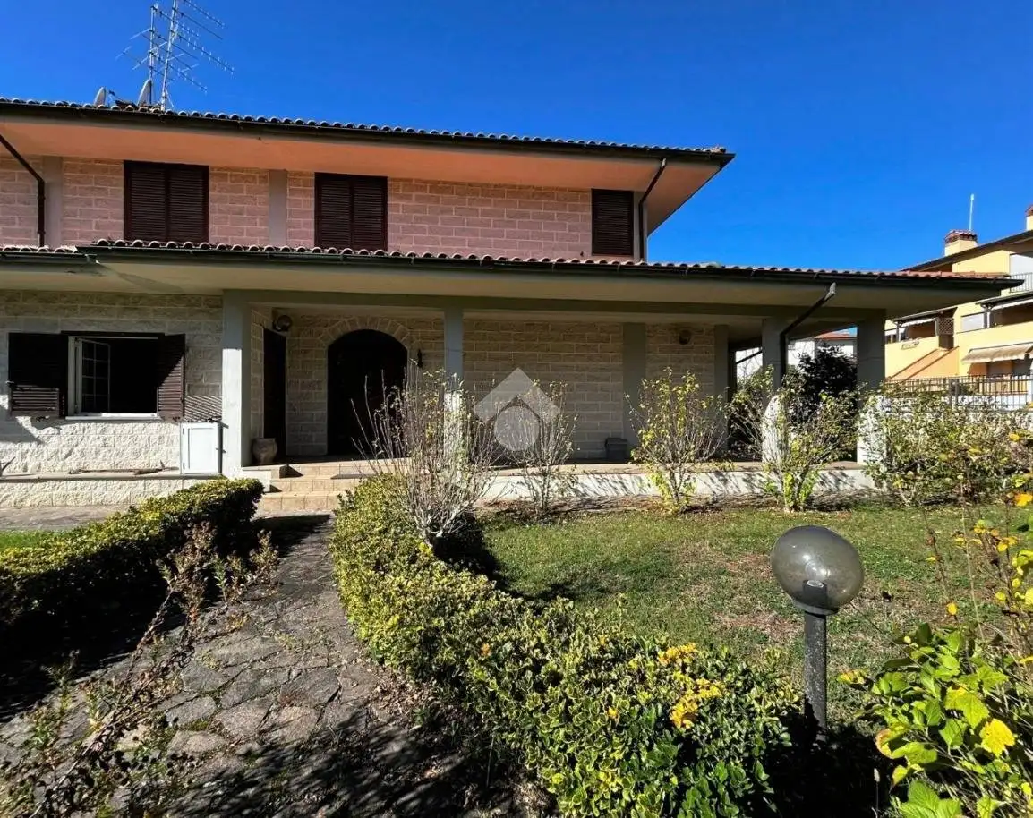 Villa in vendita a Acquapendente