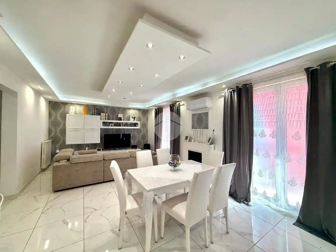 Trilocale viale della Resistenza 169, Scampia, Napoli - foto 2