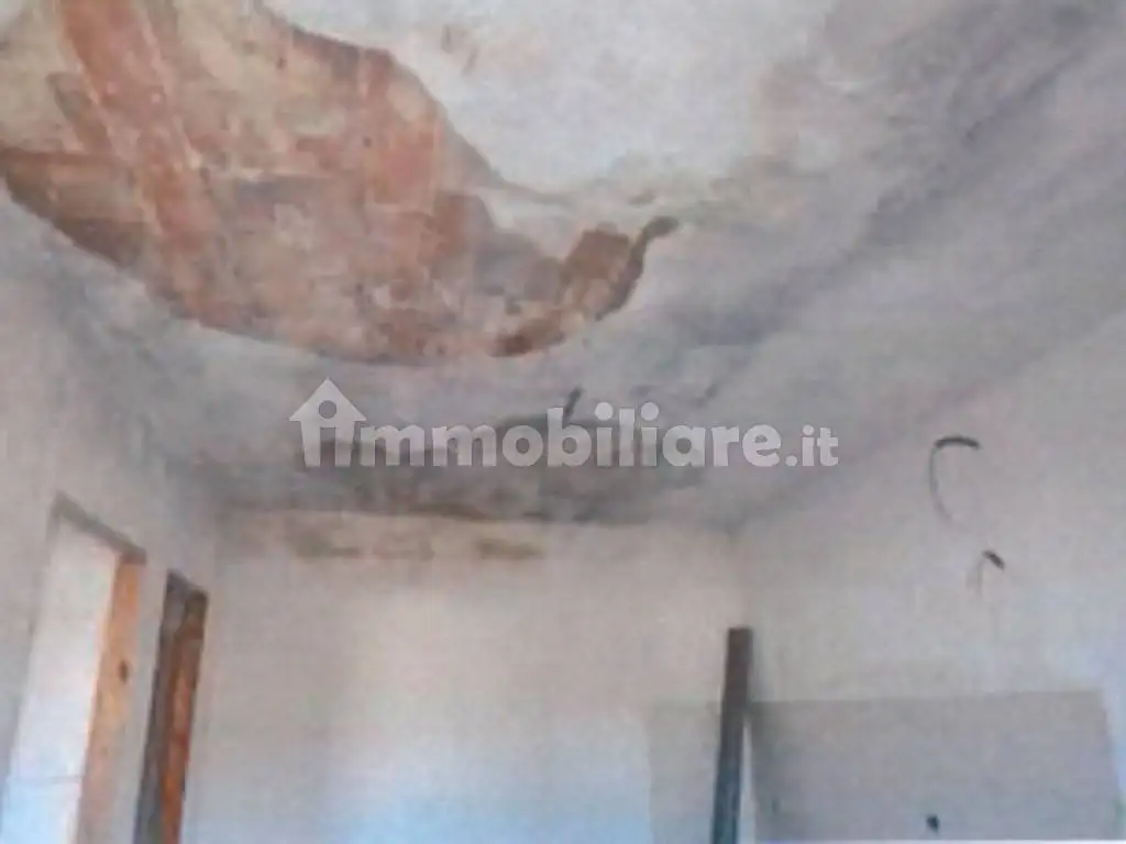 Villetta a schiera all'asta via Vittime del Terrorismo, Cerreto di Spoleto - foto 5