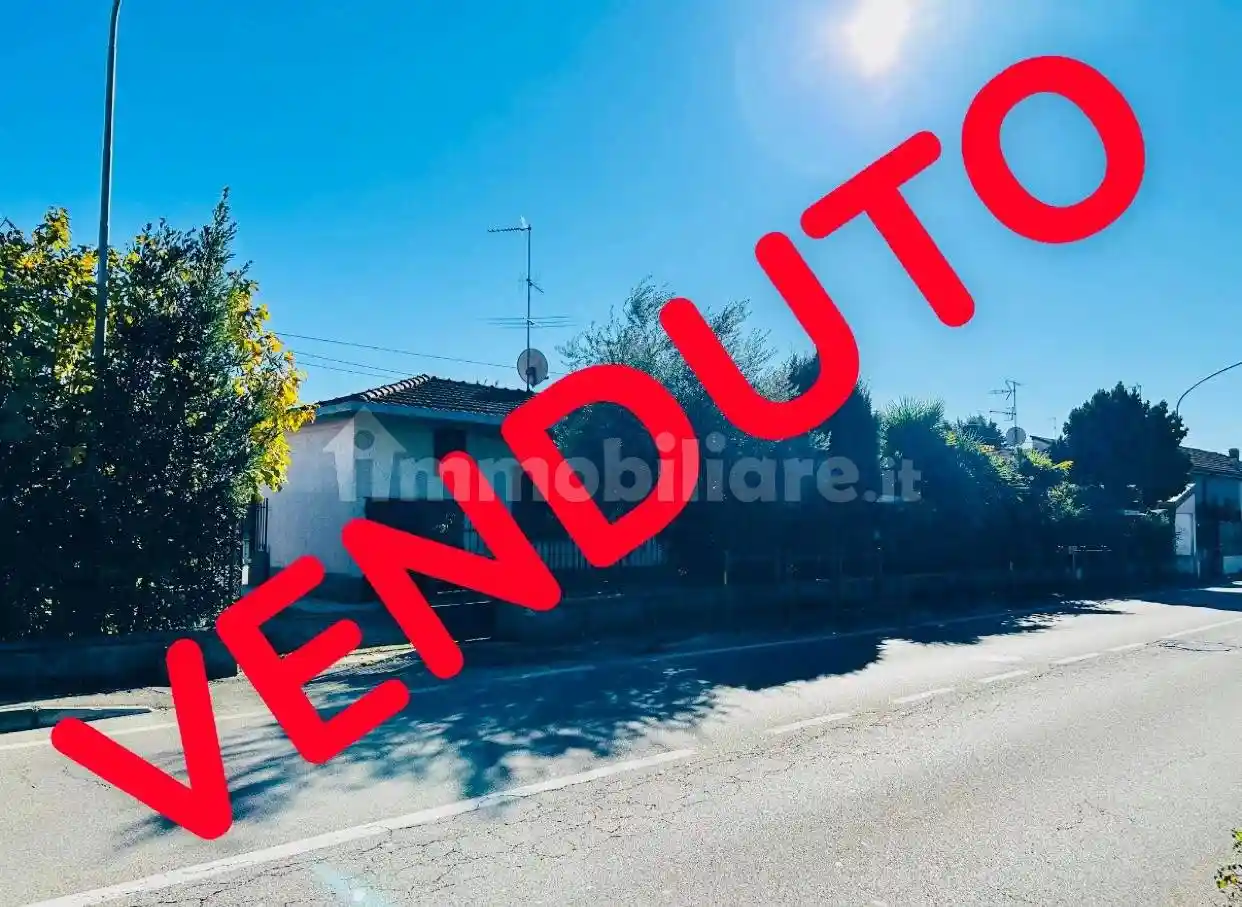 Casa indipendente in vendita a Cavaria con Premezzo