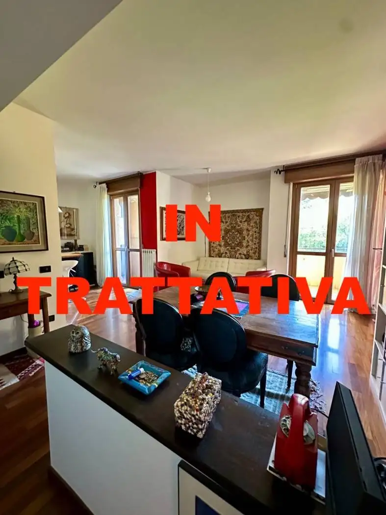 Appartamento in vendita a Usmate Velate