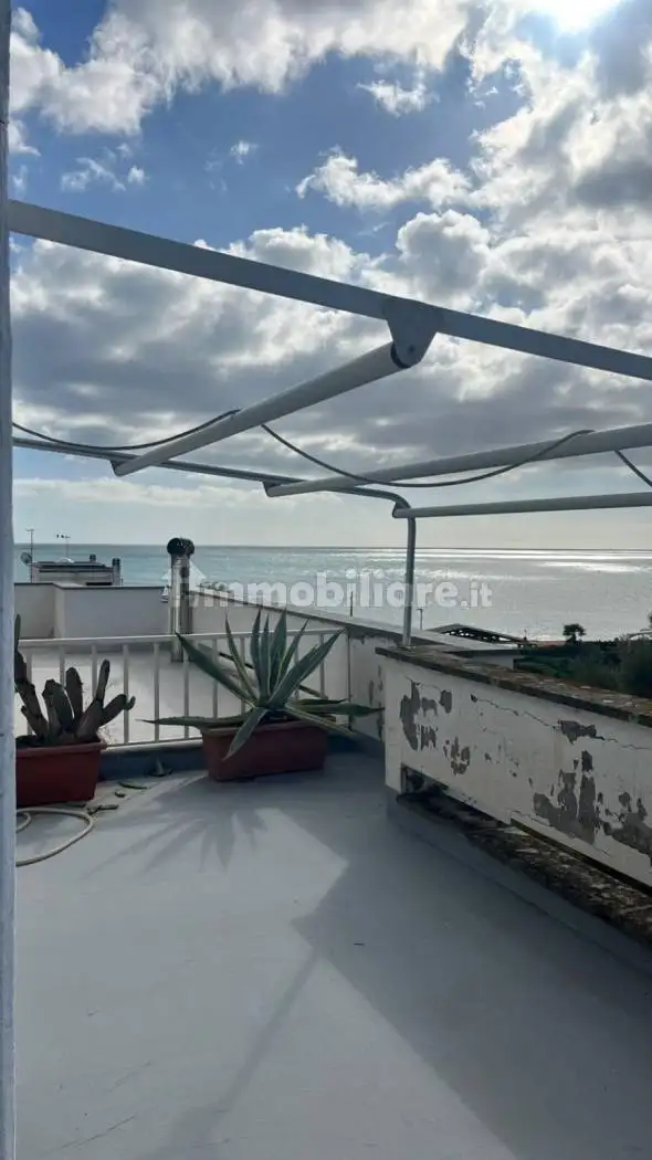 Villa in affitto a Santa Marinella