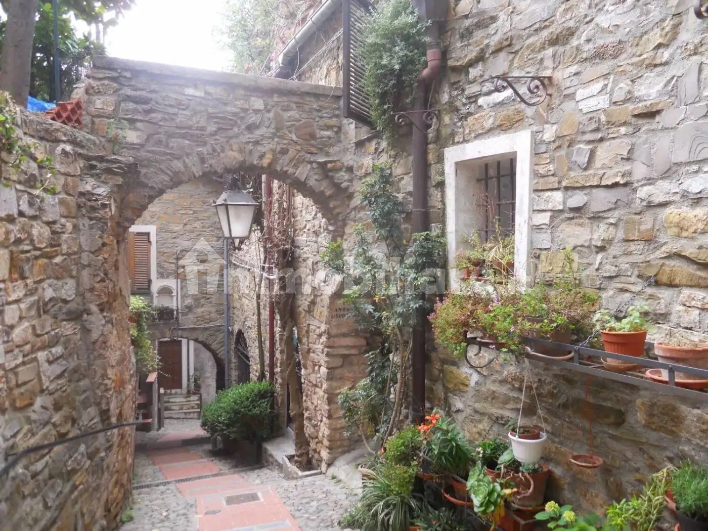 Rustico - Casale in vendita a Cipressa