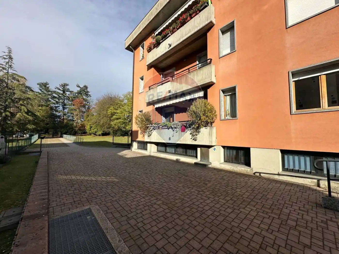 Trilocale via Fratelli De Grandi 19, Bizzozzero, Varese - foto 3