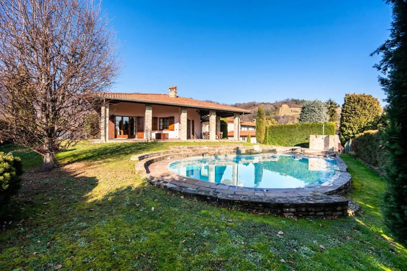 Villa in vendita a Sotto il Monte Giovanni XXIII