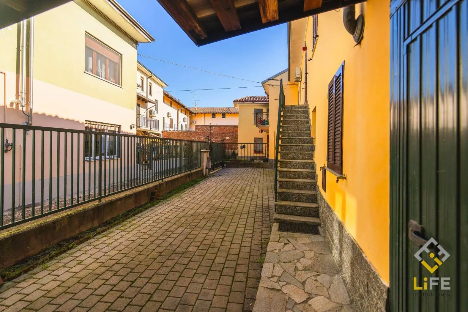 Terratetto unifamiliare via Vercelli 13, Cameriano, Casalino - foto 2