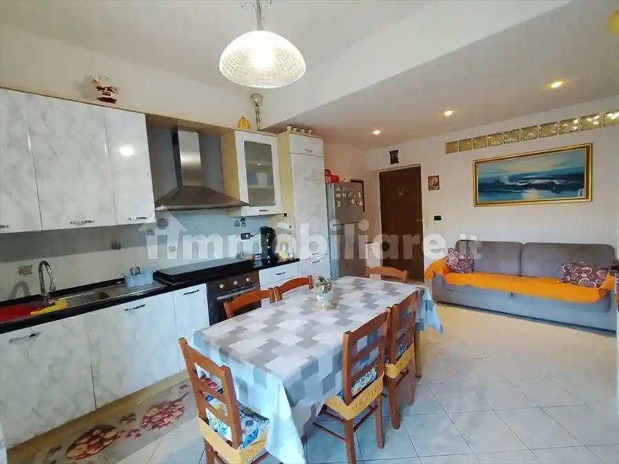 Trilocale buono stato, piano terra, Centro, Taurianova - foto 4