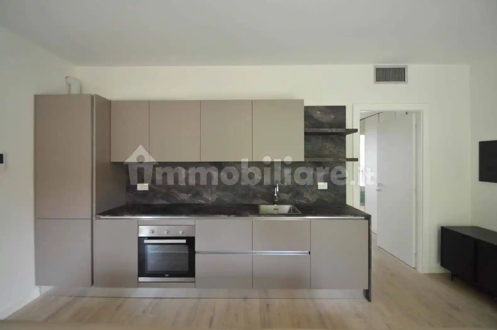 Bilocale via Giambellino 35, Giambellino, Milano - foto 3