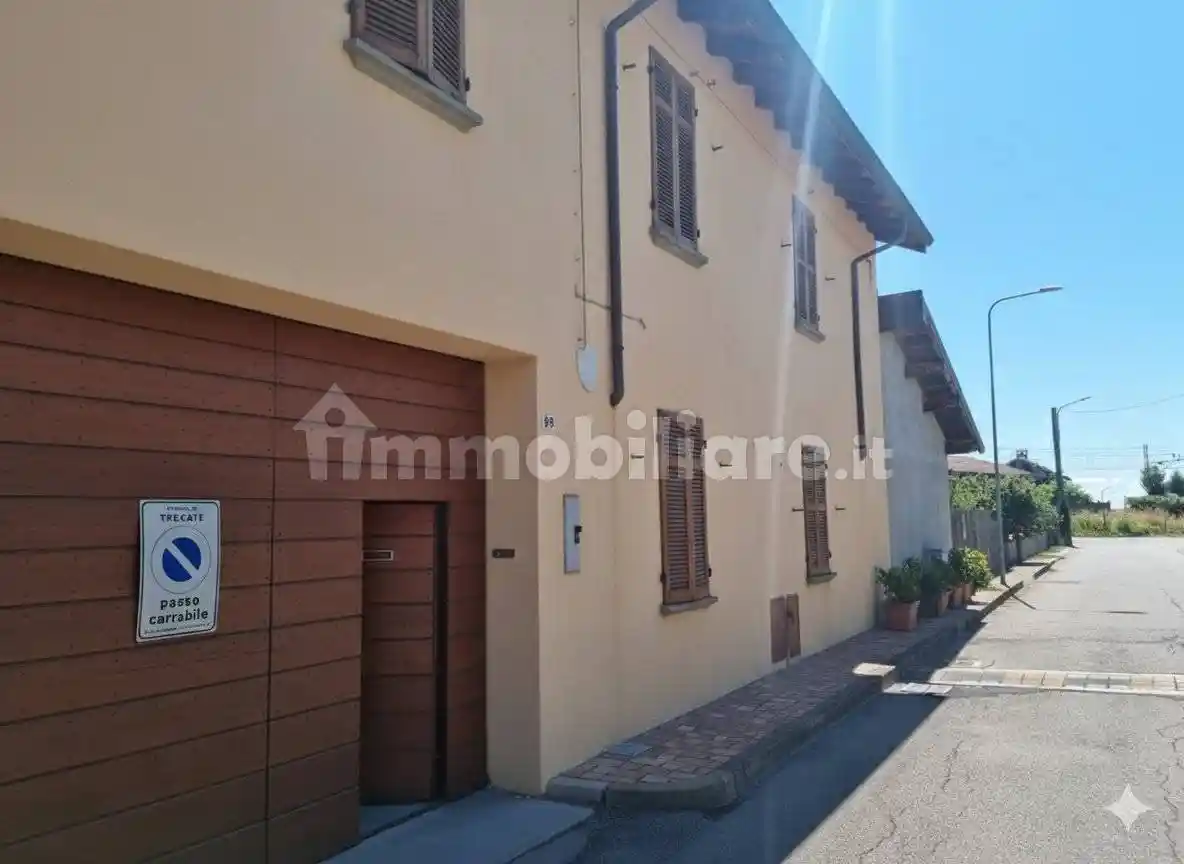 Rustico - Casale in vendita a Trecate