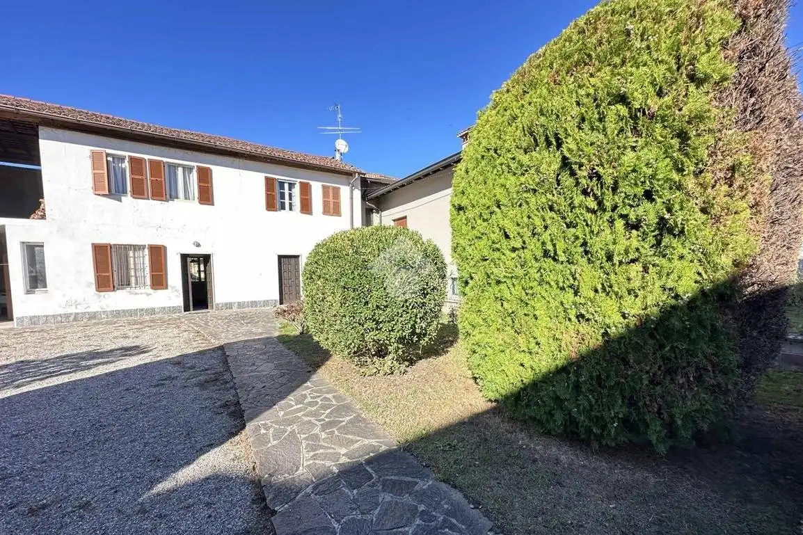 Terratetto unifamiliare via Trento E Trieste 6, Centro, Crespiatica - foto 2