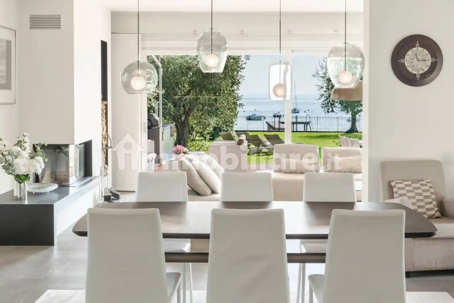 Villa in vendita a San Felice del Benaco