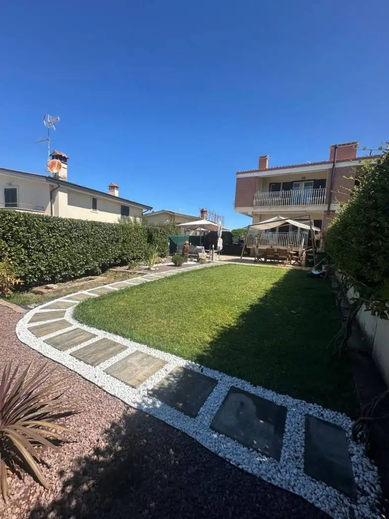 Villetta a schiera in vendita a Marino