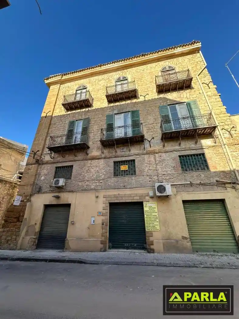 Palazzo - Edificio in vendita a Canicattì