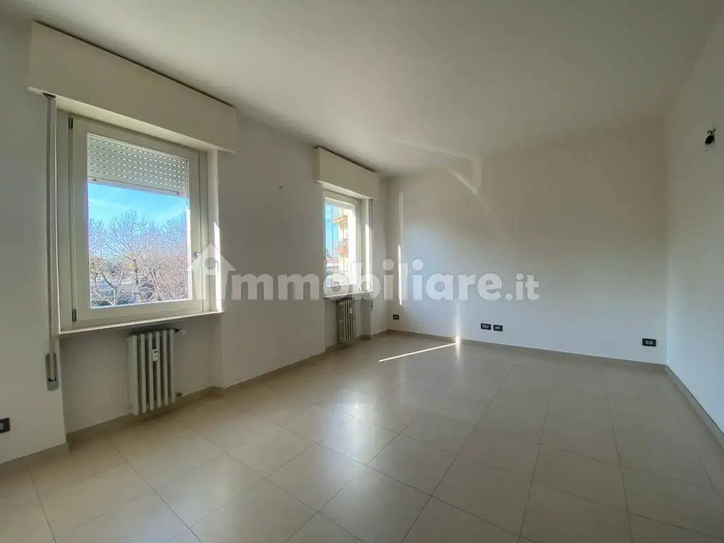 Quadrilocale piazza Luigi Einaudi 11, Desenzano Centro, Desenzano del Garda - foto 5