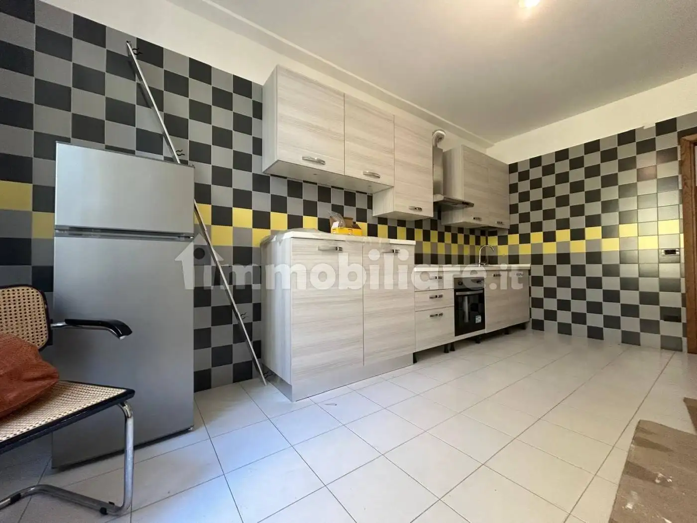 Quadrilocale viale Stazione, Centro, Massa - foto 2