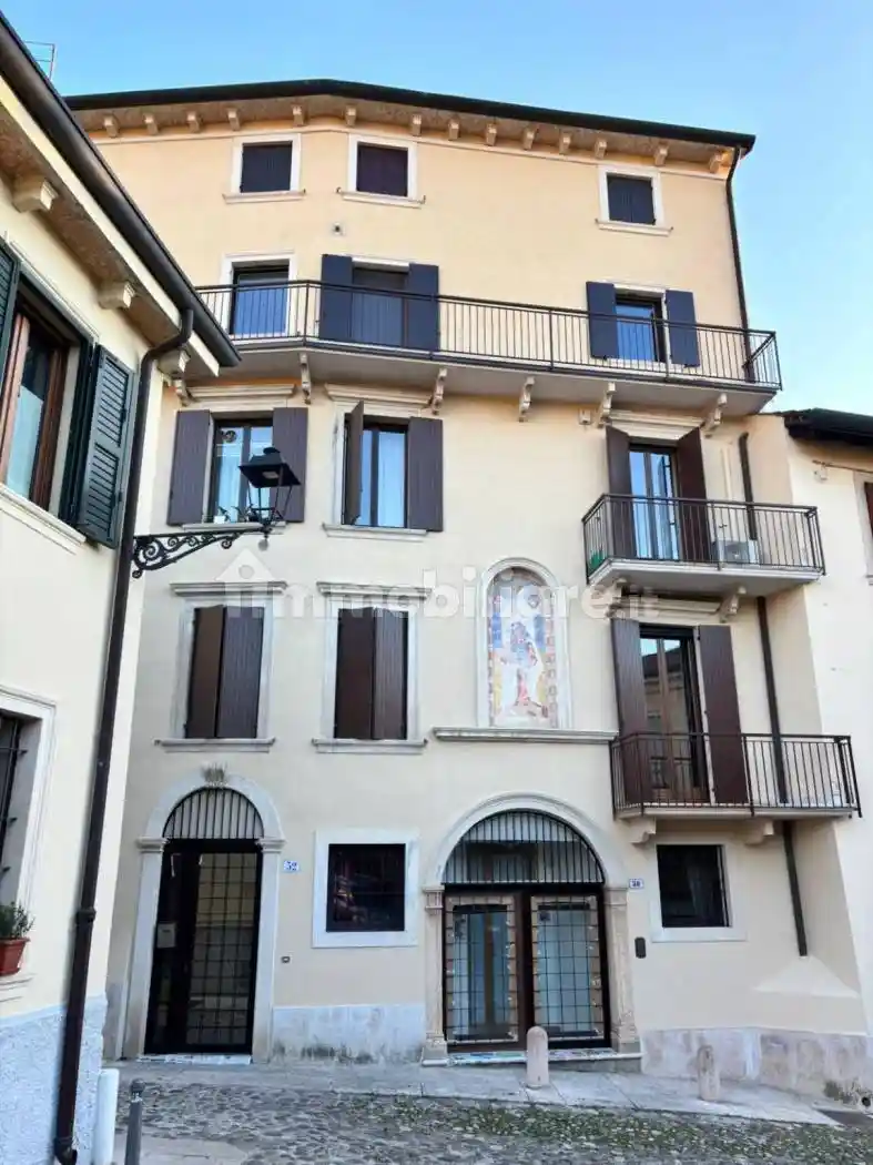 Appartamento in vendita a Verona
