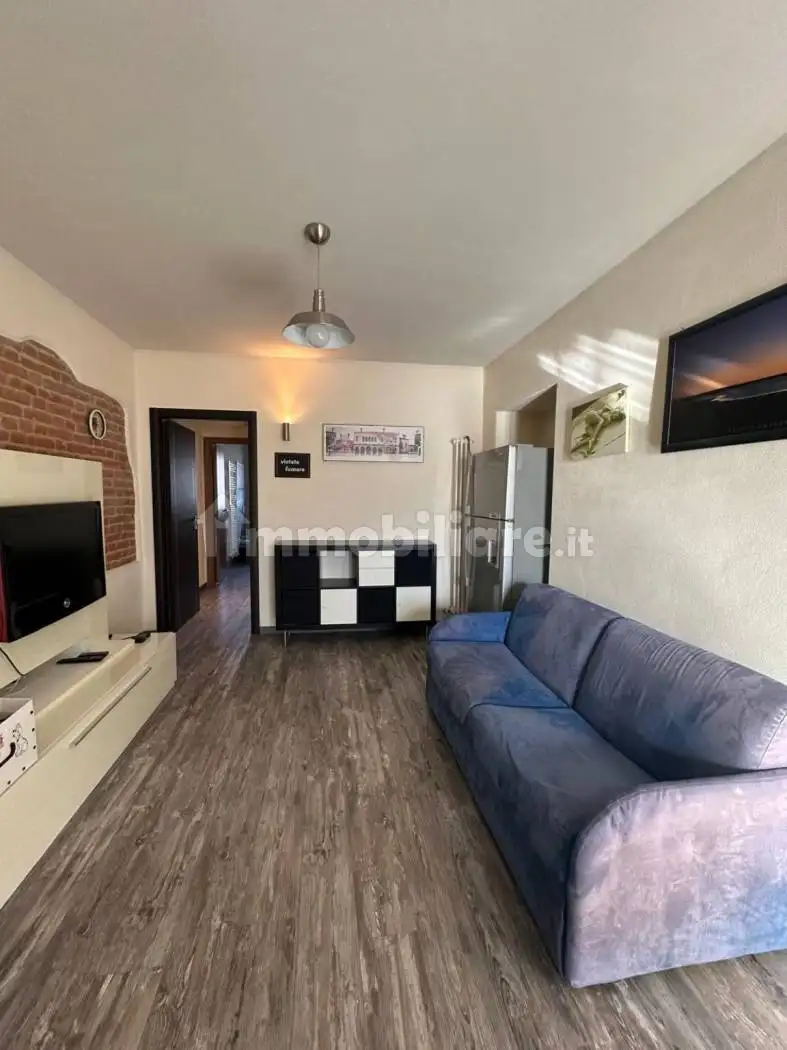 Appartamento in affitto a Piscina