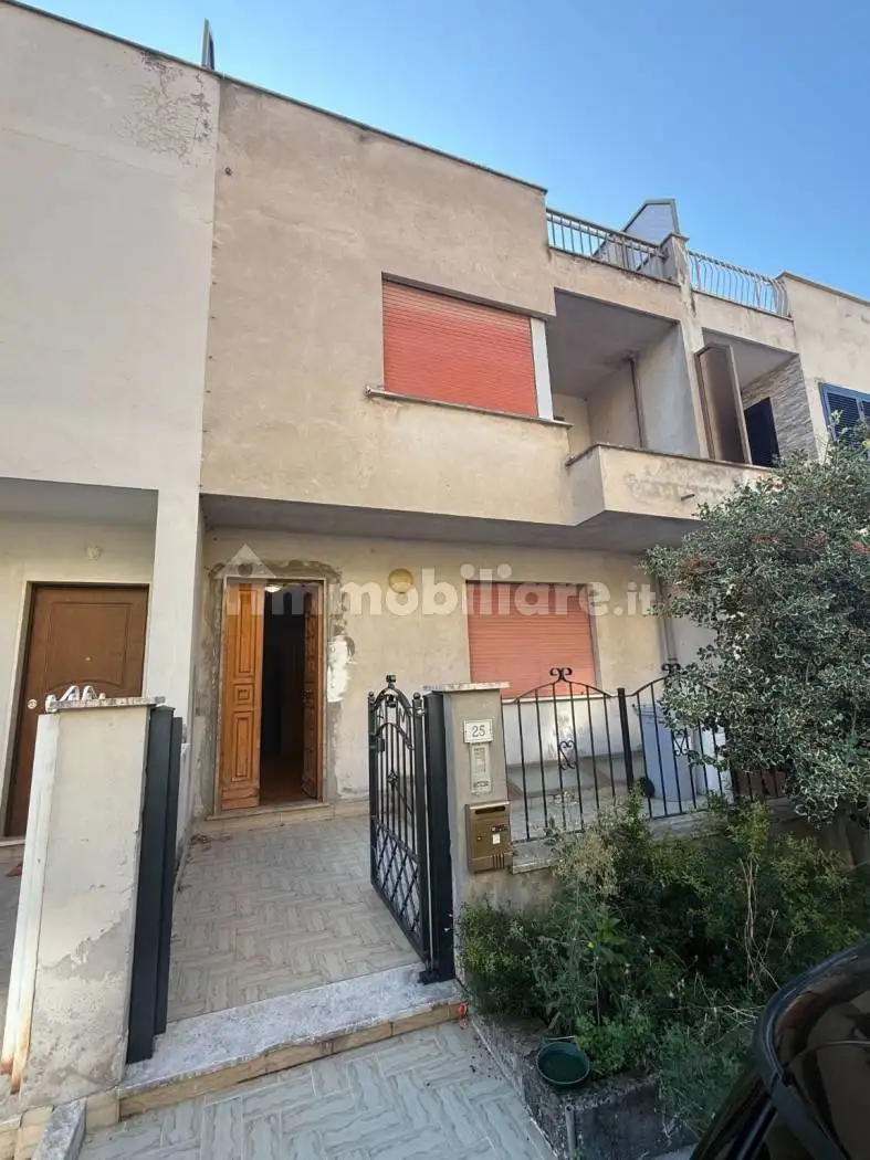 Casa indipendente in vendita a Guidonia Montecelio