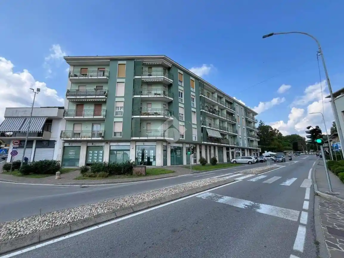 Appartamento in vendita a Lesmo