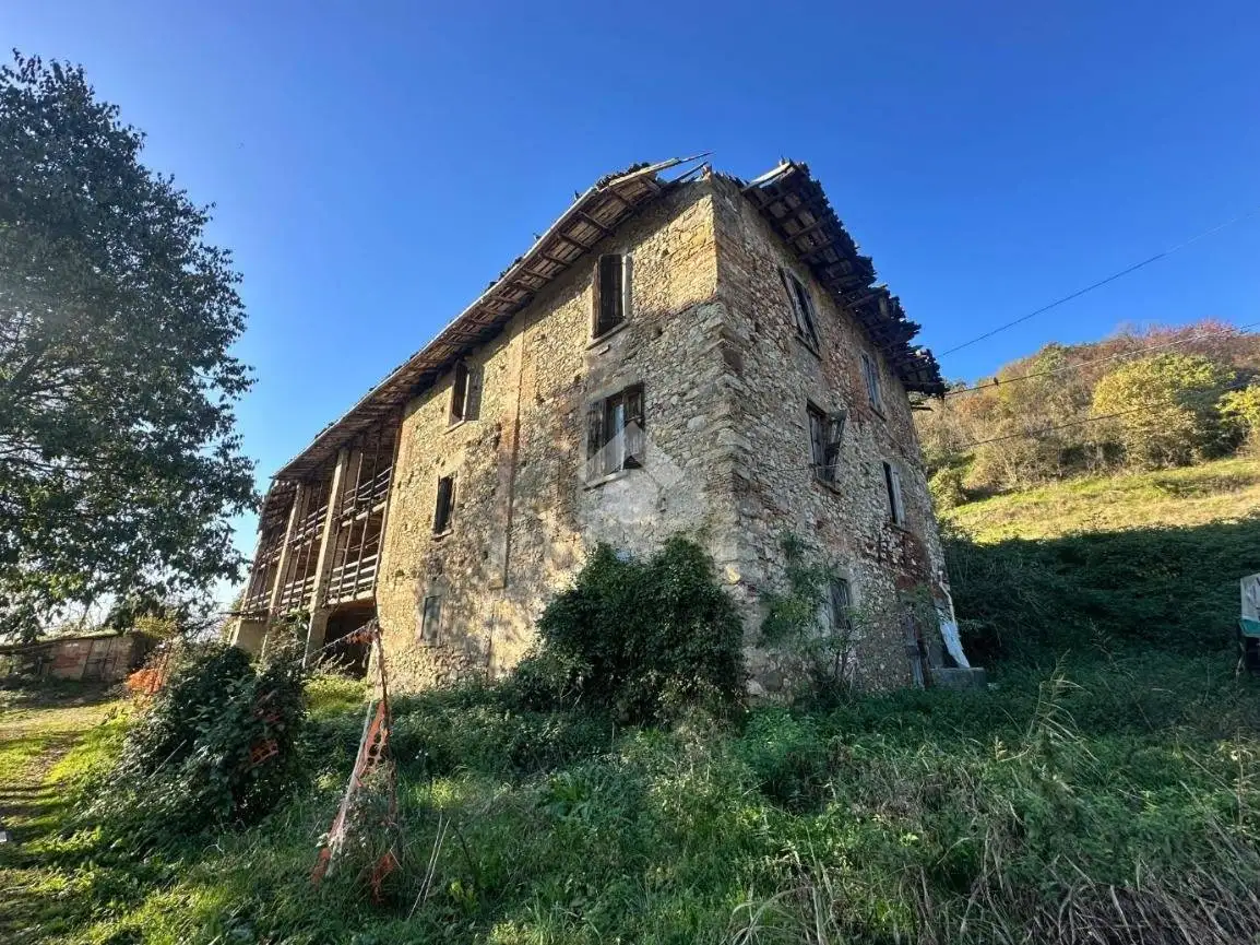 Casa indipendente in vendita a Albano Sant'Alessandro
