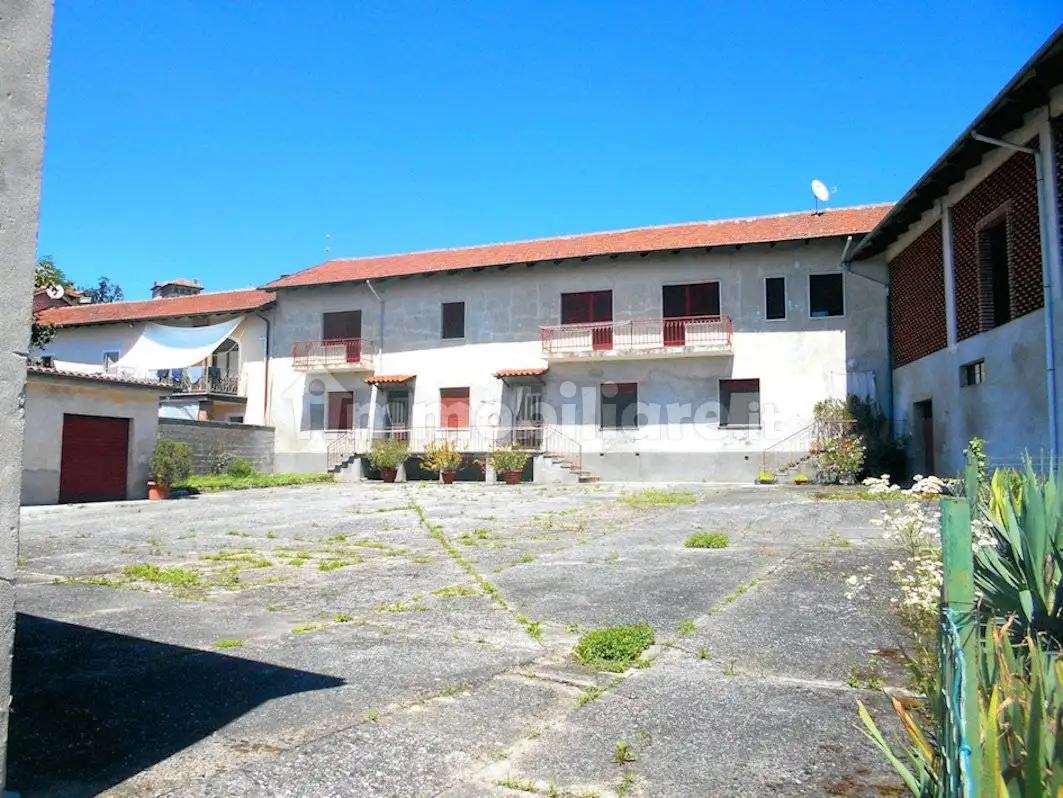 Rustico - Casale in vendita a Cereseto