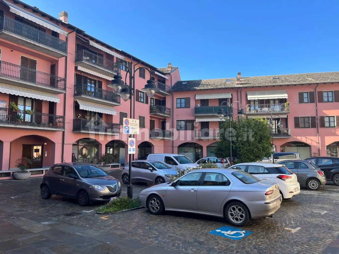 Quadrilocale piazza Camillo Benso di Cavour, Centro, Caraglio - foto 2