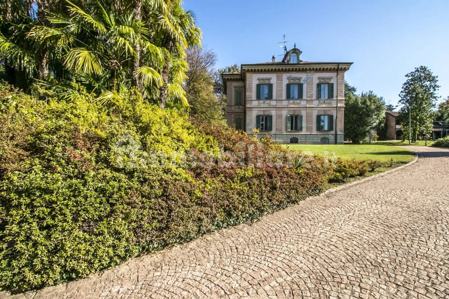 Villa unifamiliare via Camillo Benso di Cavour, Albiolo - foto 4
