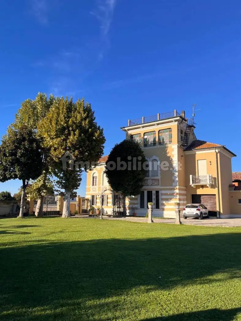 Villa in vendita a Isola Sant'Antonio