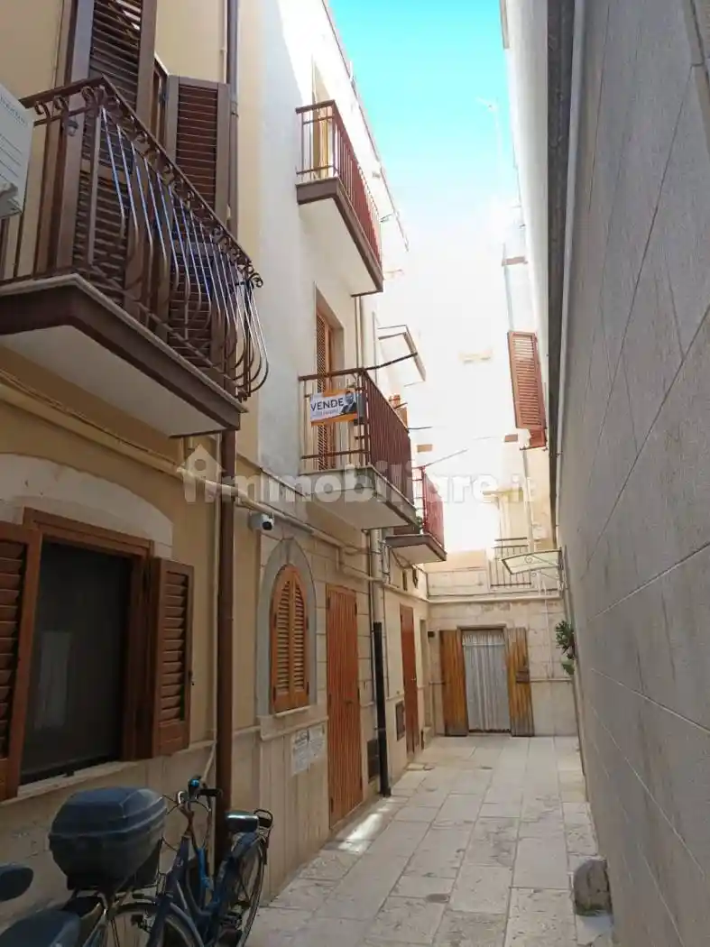 Casa indipendente in vendita a Mola di Bari