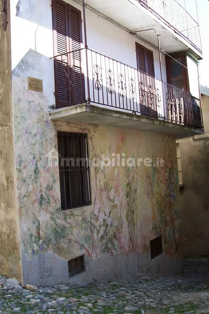 Trilocale via Beretta dr. Mario, 5, Arcumeggia, Casalzuigno - foto 2