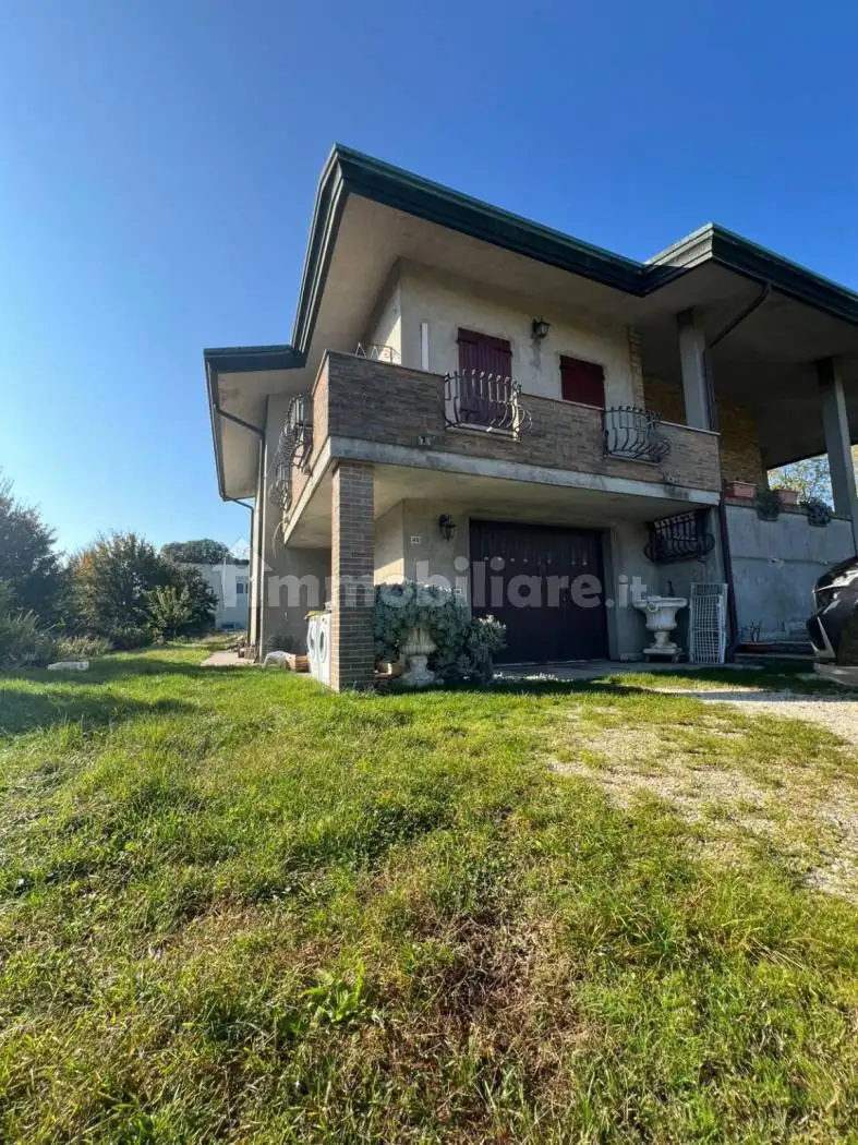 Villa unifamiliare, buono stato, 189 m², Centro, Campagna Lupia - foto 2