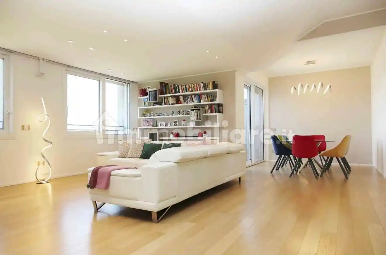 Attico - Mansarda in vendita a Corsico