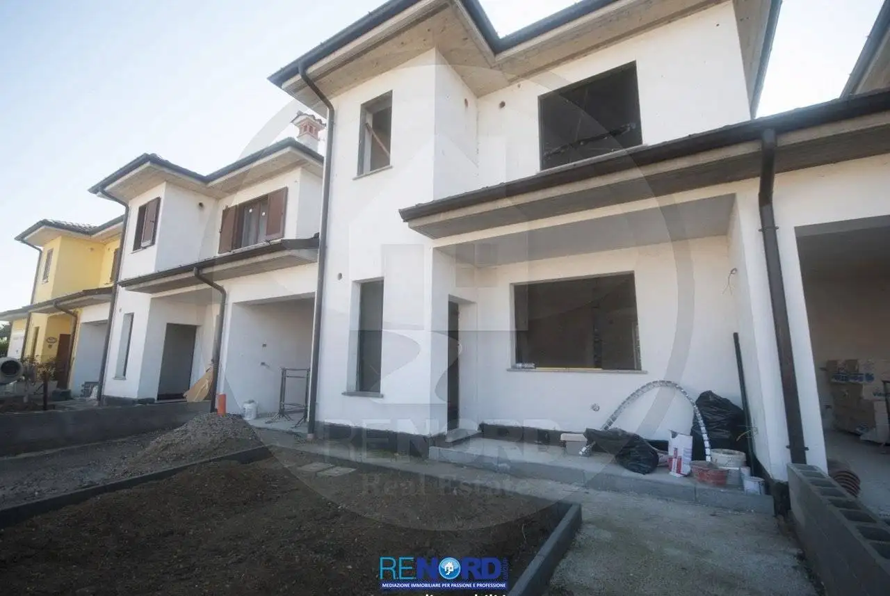 Villetta a schiera in vendita a Roncaro