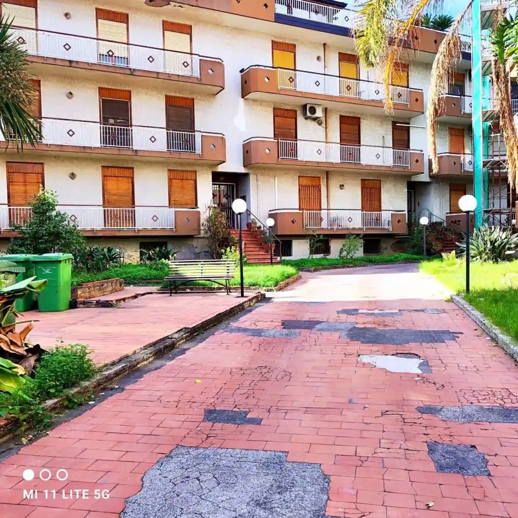 Appartamento in vendita a Aci Catena