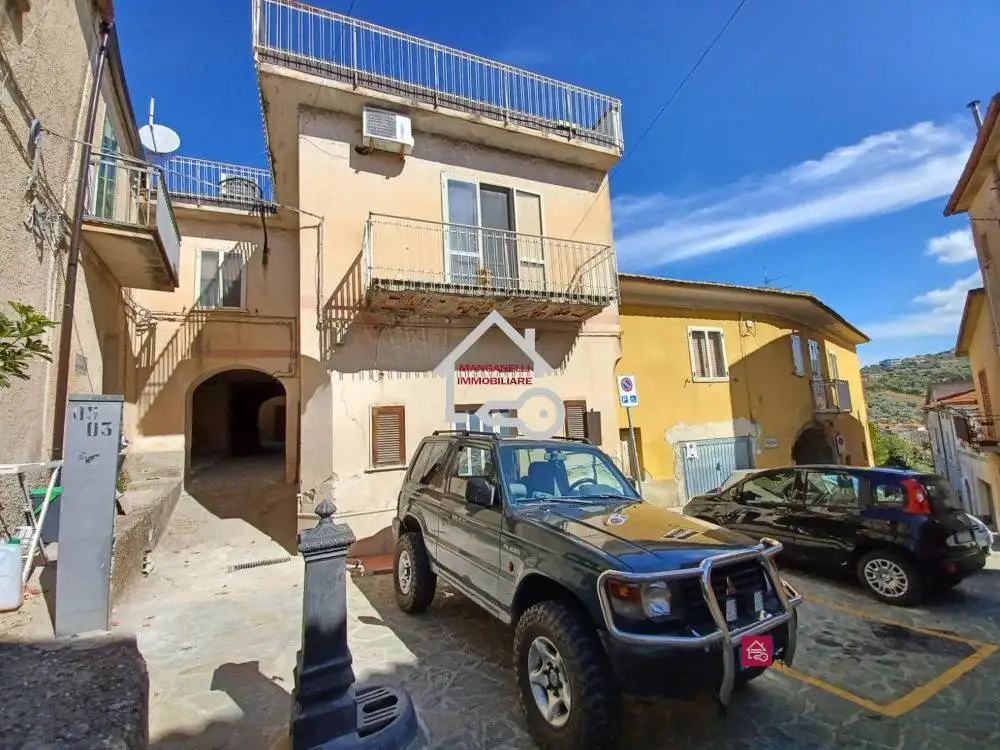 Casa indipendente in vendita a Ogliastro Cilento