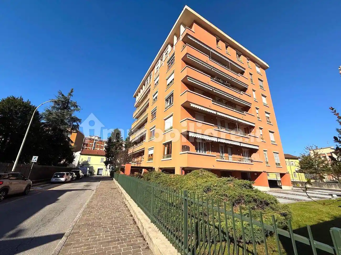 Appartamento in vendita a Villasanta