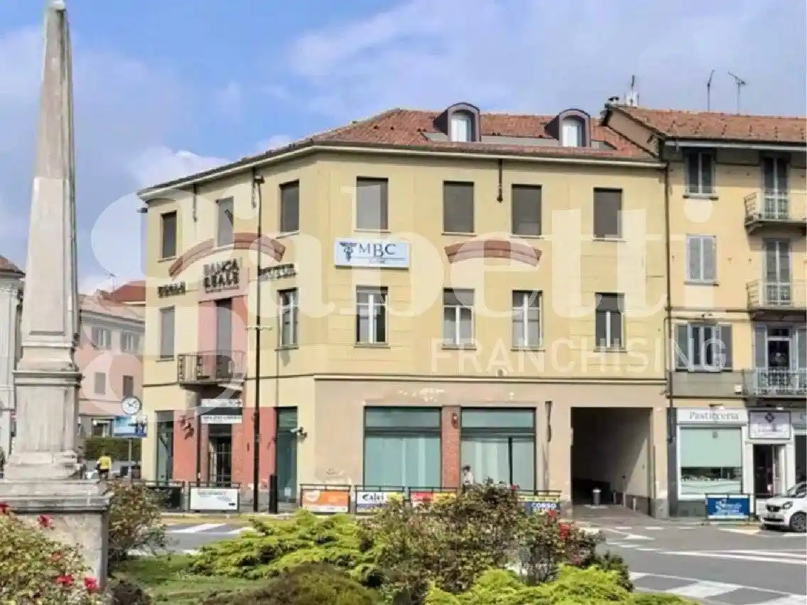 Trilocale via F.lli  Piol , 63, Centro Storico, Rivoli - foto 4