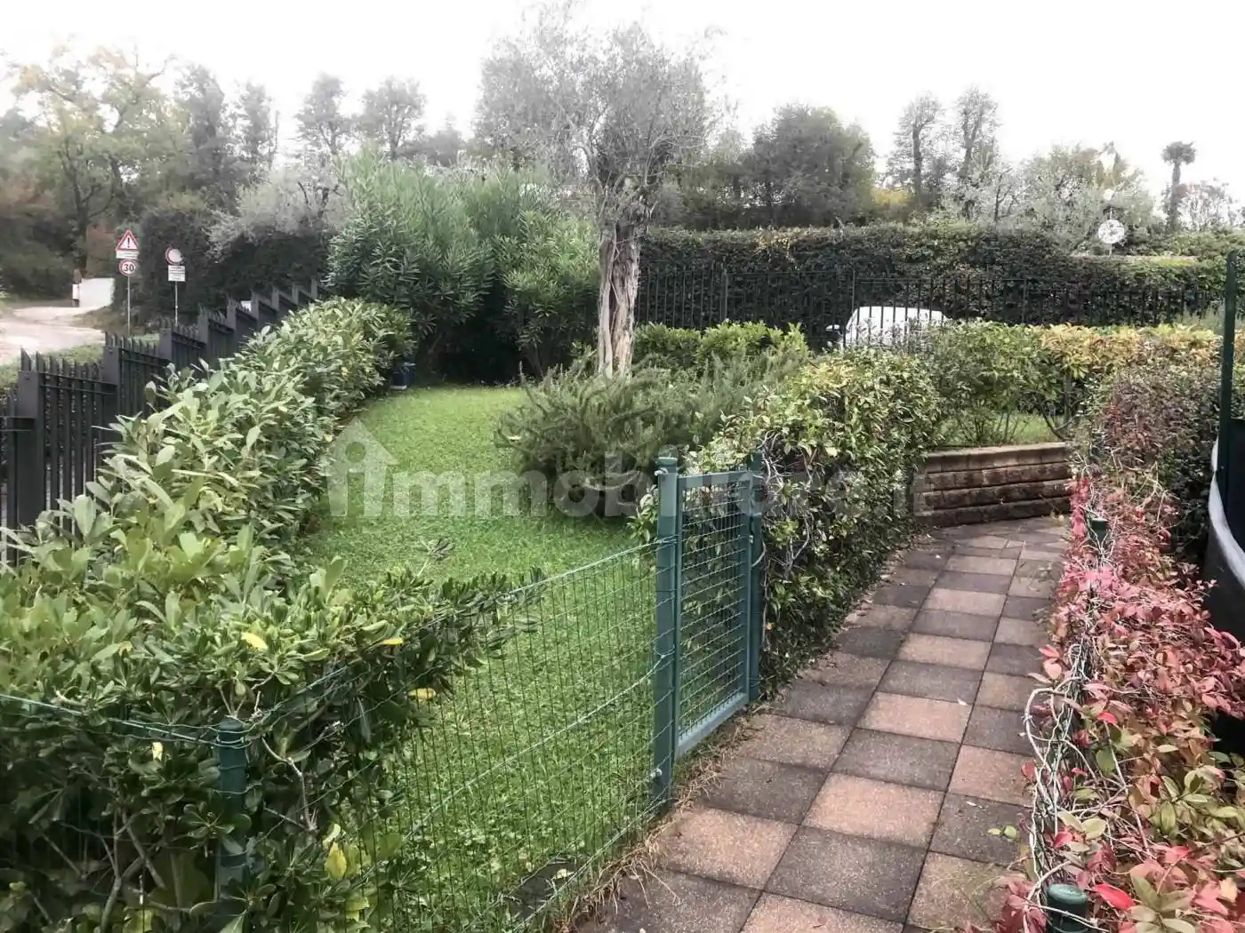 Bilocale buono stato, su più livelli, Pieve Vecchia, Villaggio Sanghen, Manerba del Garda - foto 3