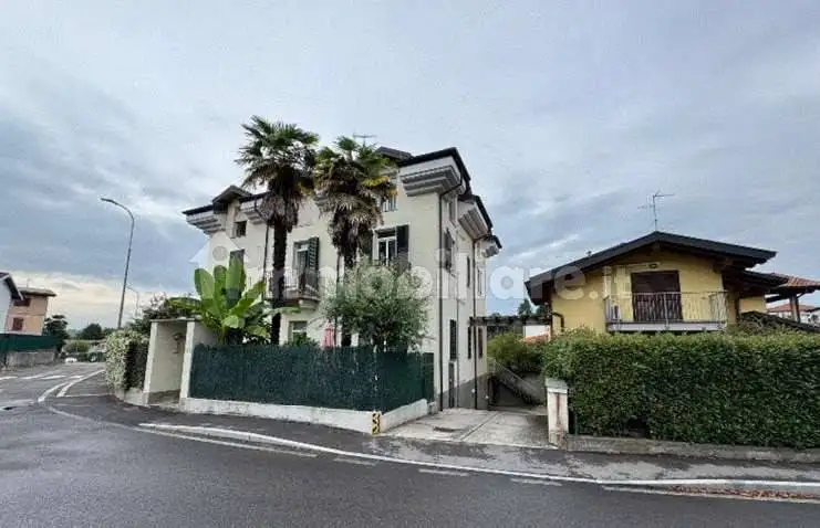 Appartamento in asta a Faloppio